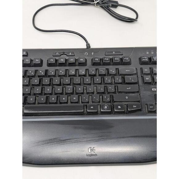 Logitech G110 Backlighting Gaming USB Wired Keyboard Model Y-U0007 - Picture 3 of 6